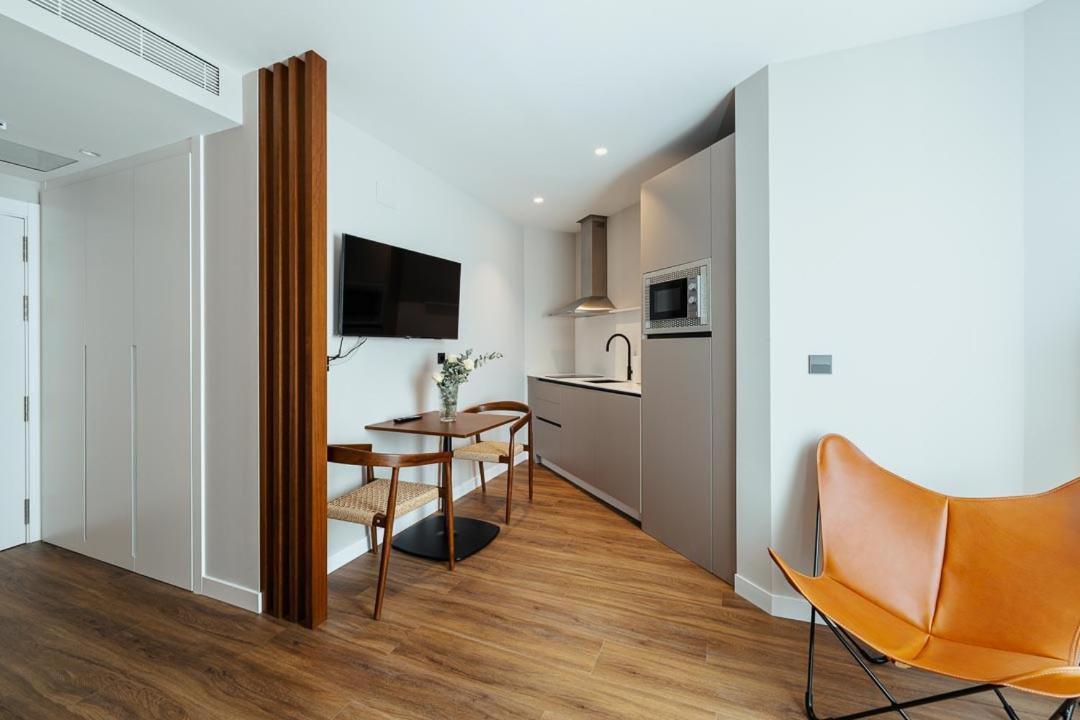 Apartamentos 2H Living Леон Екстериор снимка