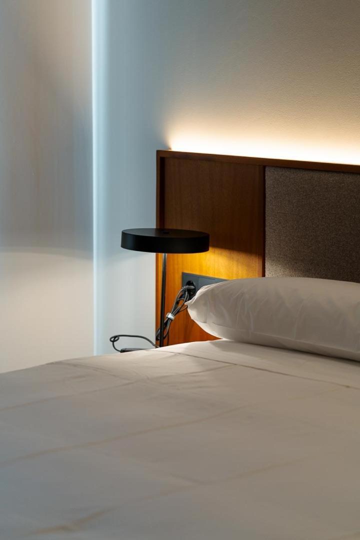 Apartamentos 2H Living Леон Екстериор снимка