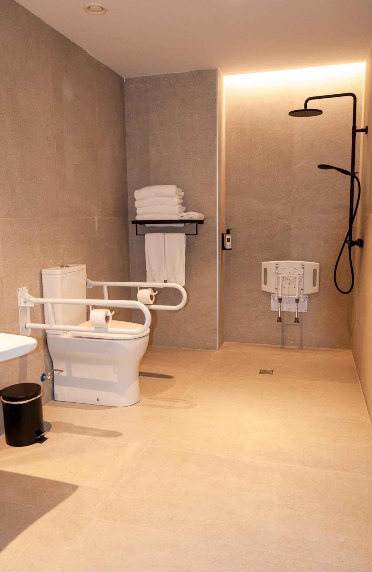 Apartamentos 2H Living Леон Екстериор снимка